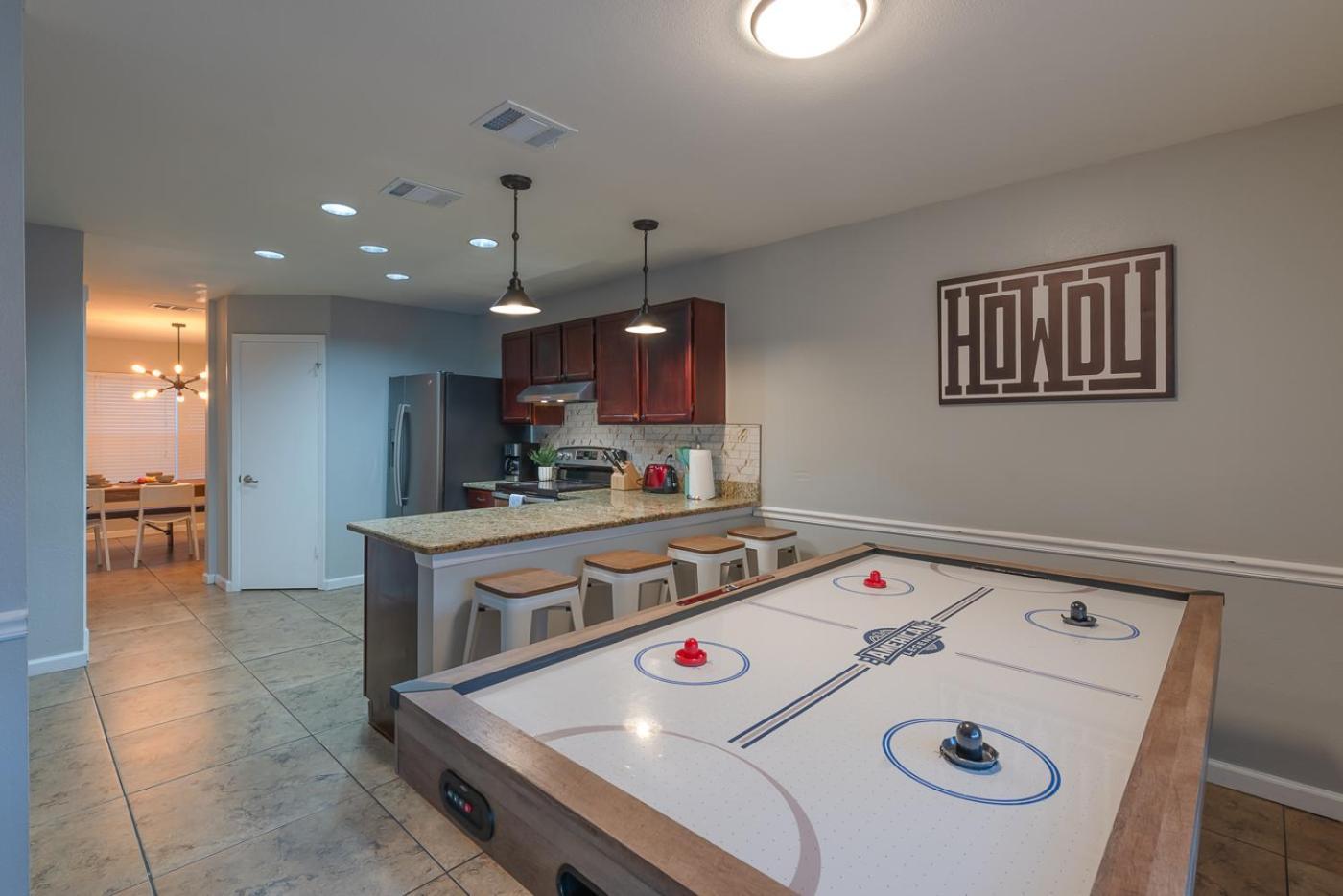 Luxury 5br House With Pool By Seaworld & Lackland Сasa de vacaciones *